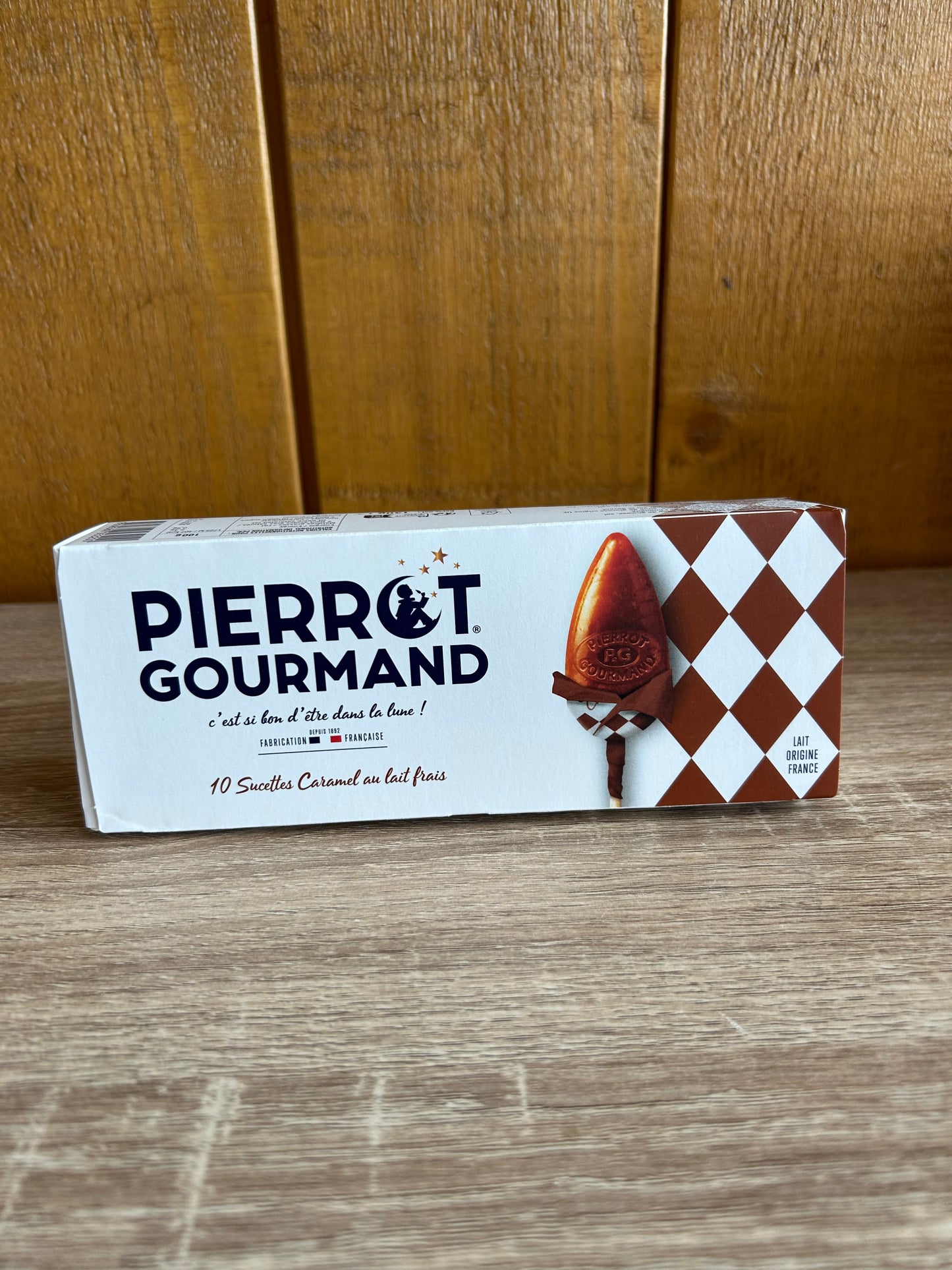 Etui de 10 sucettes Pierrot Gourmand saveur Caramels