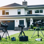 découvrez comment mettre votre maison à disposition pour un tournage grâce à notre guide pratique complet, incluant les démarches essentielles et les tarifs détaillés pour maximiser vos revenus.
